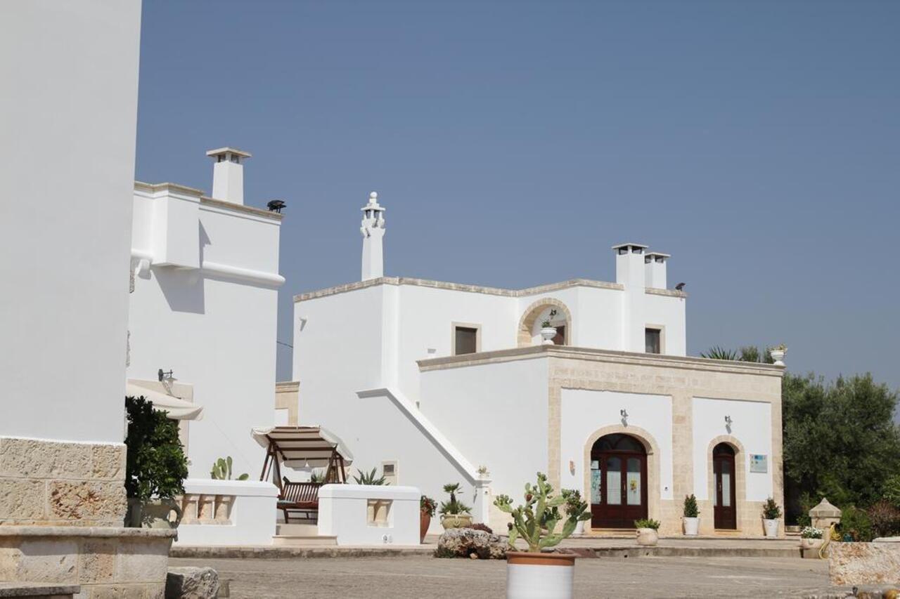 Masseria San Martino Hotel Pezze Di Greco Exterior photo