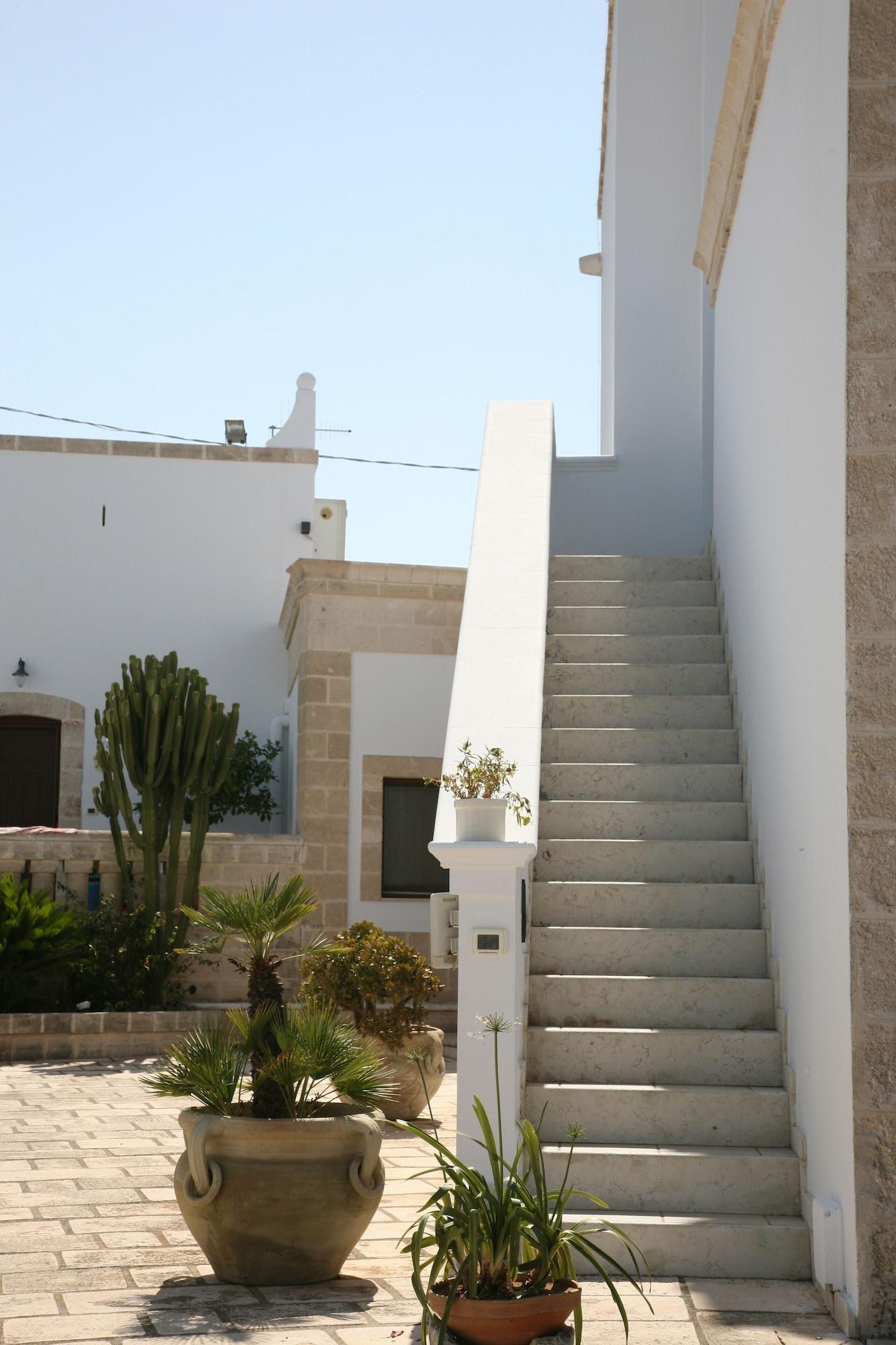 Masseria San Martino Hotel Pezze Di Greco Exterior photo