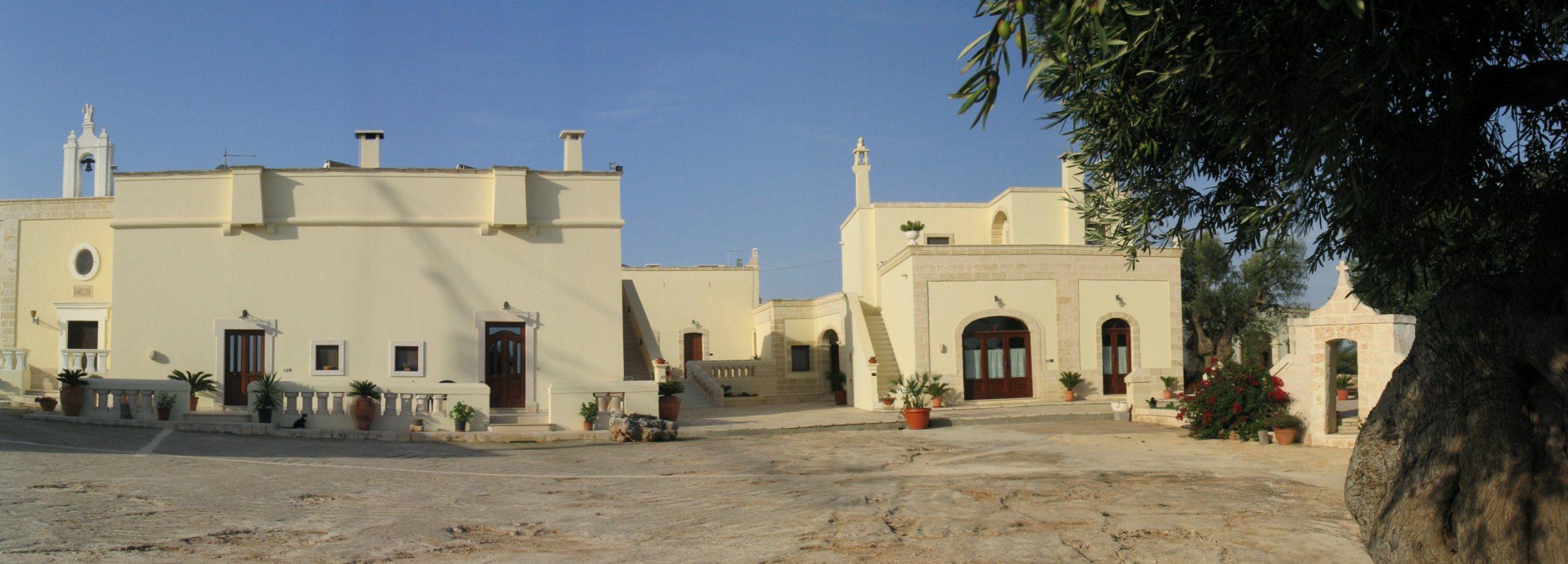 Masseria San Martino Hotel Pezze Di Greco Exterior photo